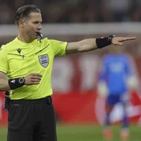 Referee Danny Makkelie